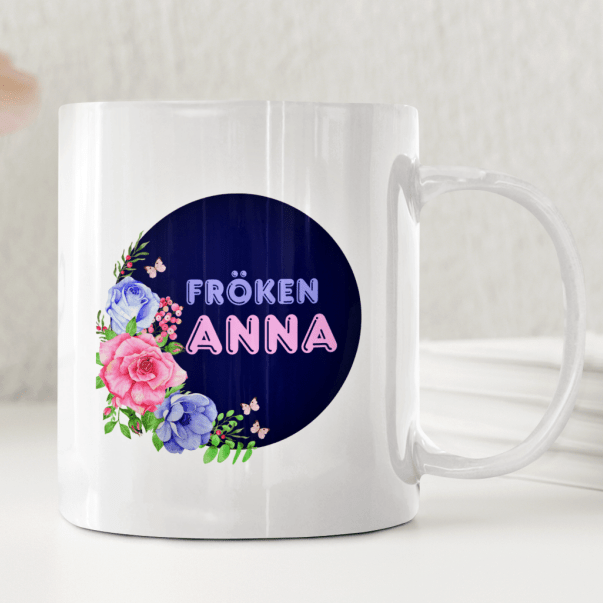 Personlig lärarmugg med blommor och namn ? present till fröken