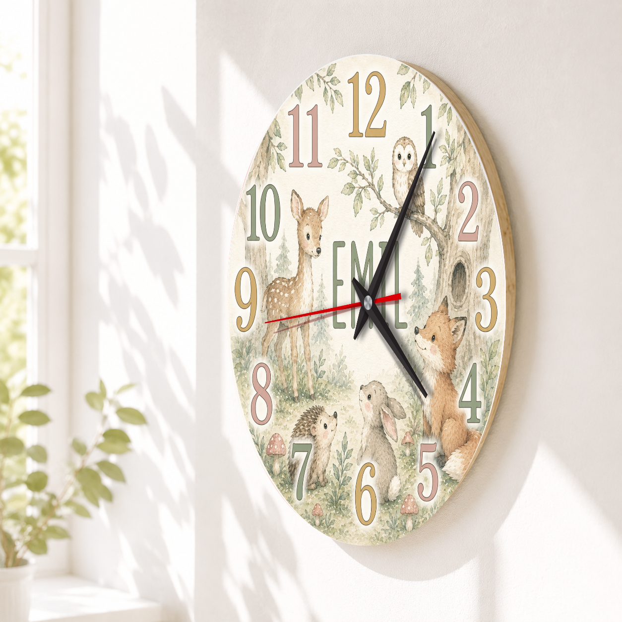 Geräuschlose Wanduhr fürs Kinderzimmer – Herbst im Wald