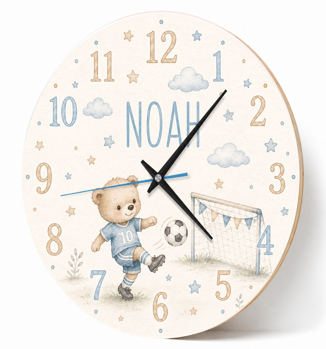 Geräuschlose Wanduhr für Kinder mit Fußballmotiv