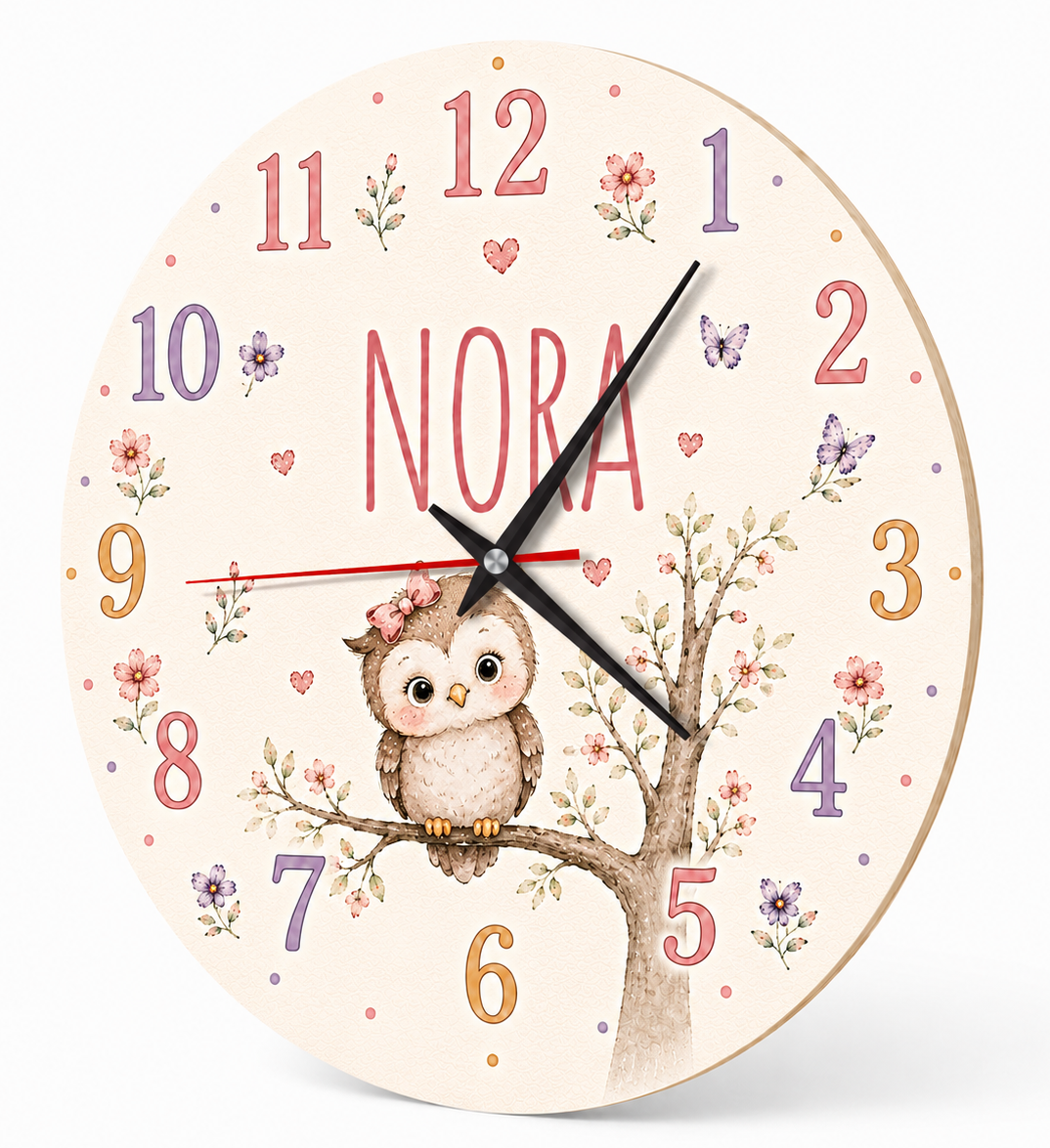 Geräuschlose Wanduhr fürs Kinderzimmer – Niedliche Giraffe