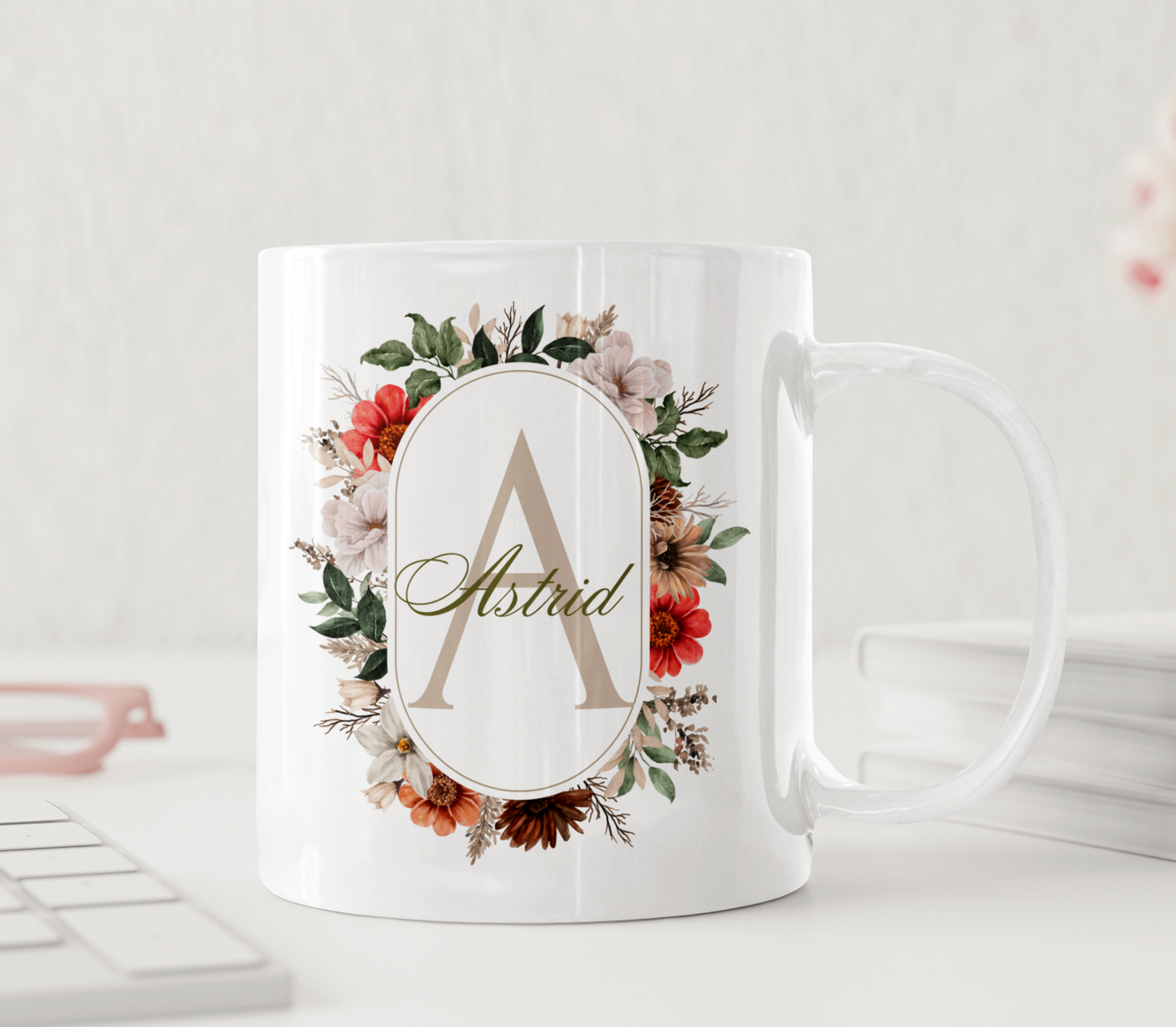 Personlig Mugg med Namn - Elegant Blomsterkrans