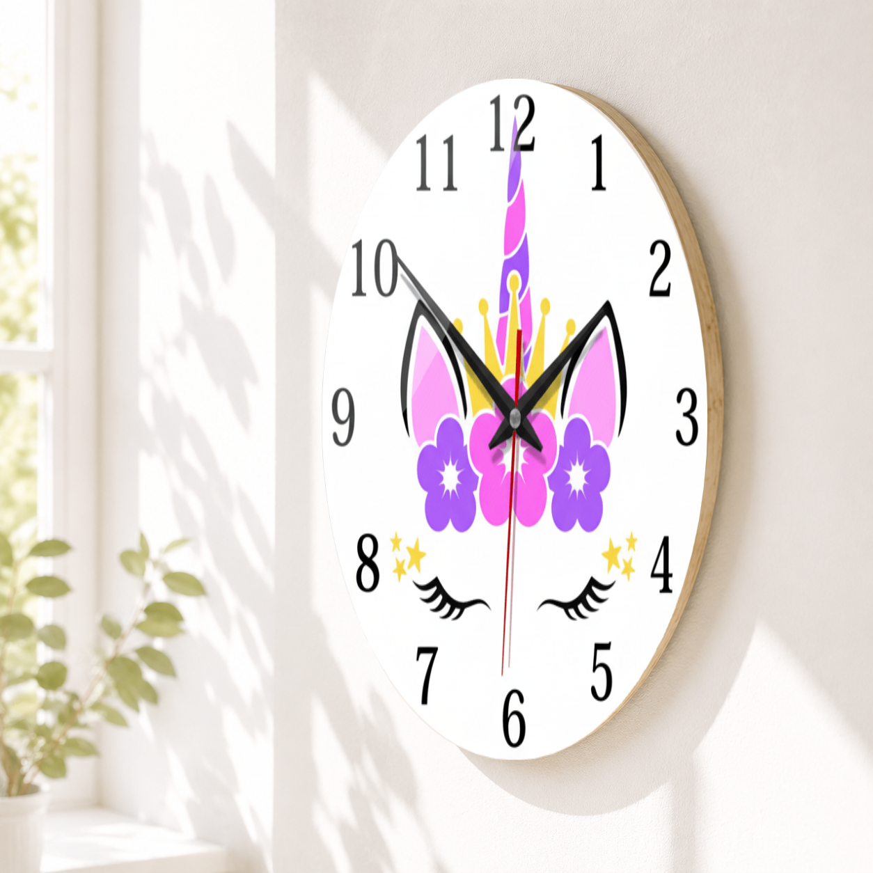 Geräuschlose Wanduhr fürs Kinderzimmer – Rosa Einhorn